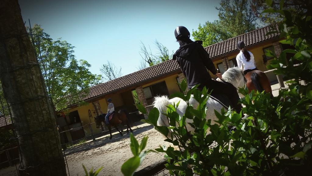 La Cascina Del Castello Villa Asti Kültér fotó